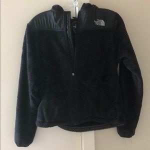 Black North Face zip up jacket with hood